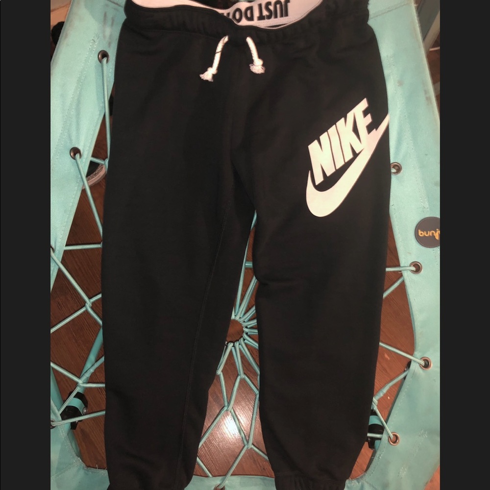 Nike cropped sweats